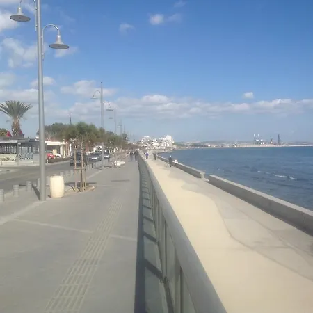 Emiliano Penthouse 1 * Larnaca